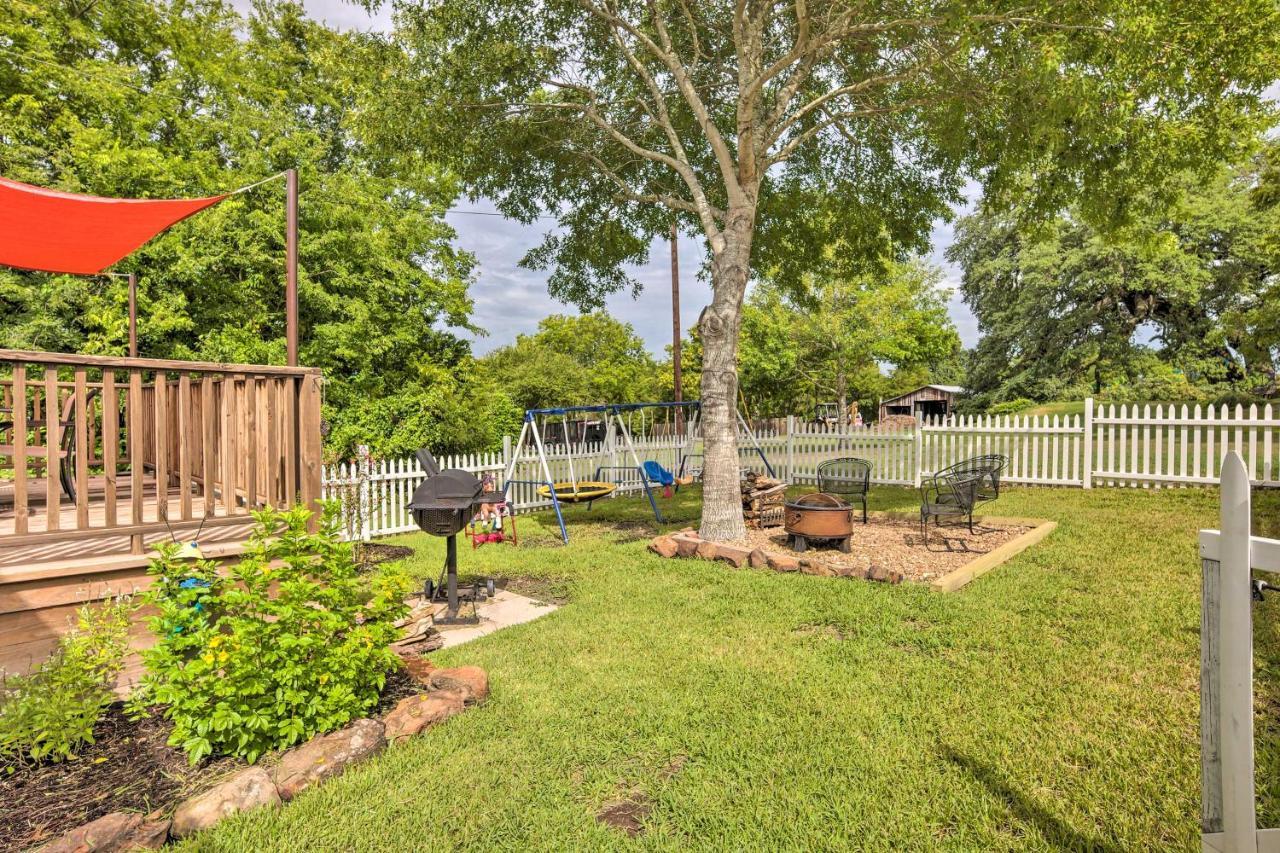 The Gathering Place Brenham Home On 6 Acres Ngoại thất bức ảnh